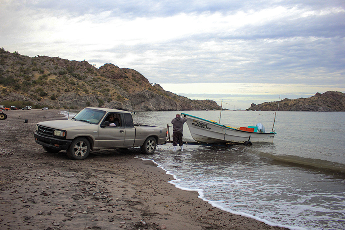 Refugios pesqueros, el esfuerzo solitario de los pescadores en el Corredor San Cosme-Punta Coyote