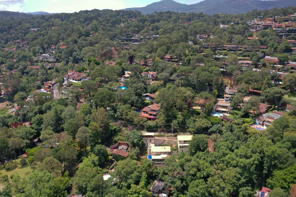 Vista aérea de casas y residencias en la zona de Avándaro. Foto: Patricia Ramírez